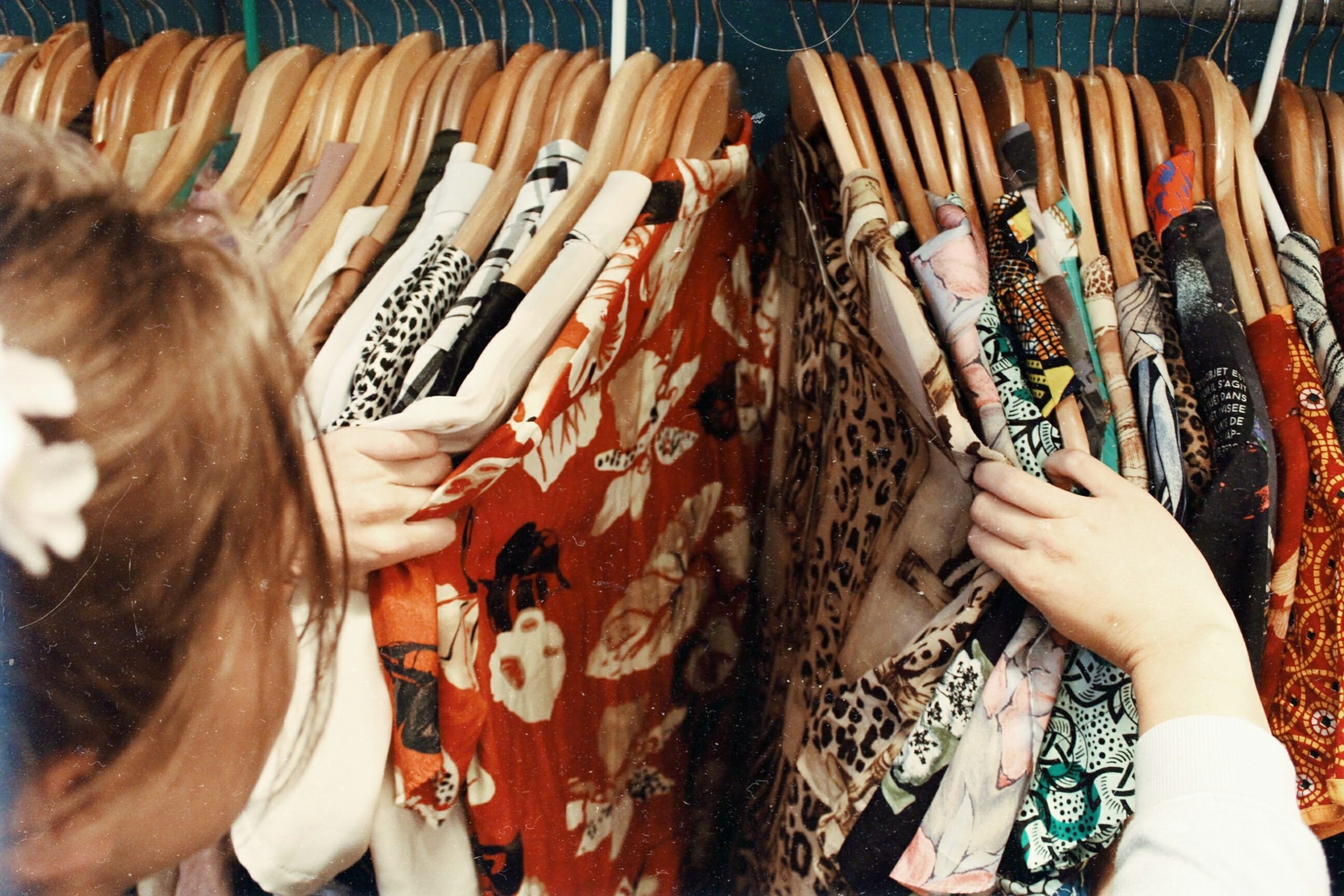 Vêtements sur ceintres